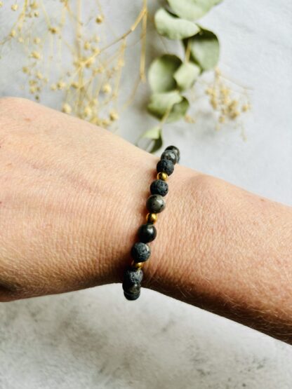 Labradoriet, lavasteen en hematiet natuurstenen armband
