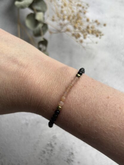 Onyx en zonnesteen armband